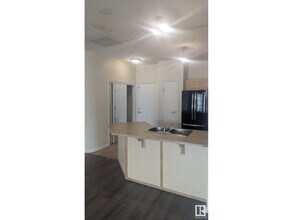 4304 139 Ave NW in Edmonton, AB - Building Photo - Building Photo