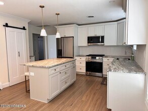 7 Carlsbad Dr in Toms River, NJ - Building Photo - Building Photo