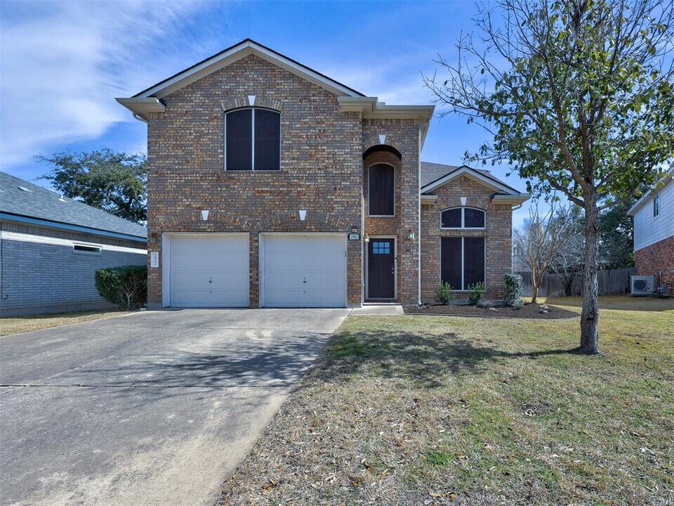 1902 Barnett Dr in Cedar Park, TX - Building Photo