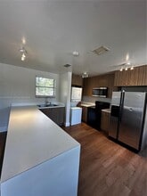 5903 N Miami Ave in Miami, FL - Foto de edificio - Building Photo