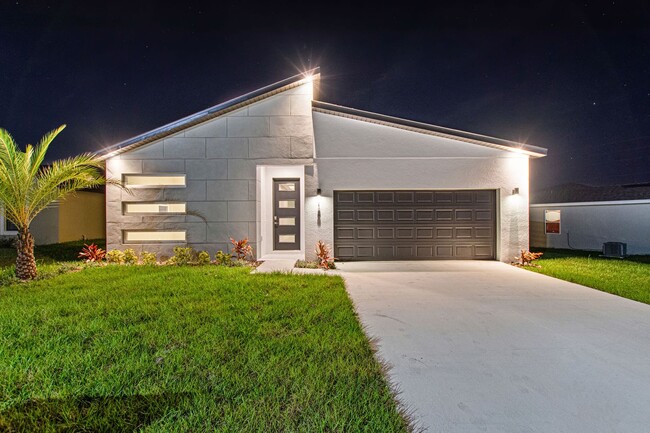 186 Sweet Pea Ct in Poinciana, FL - Building Photo - Building Photo