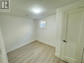 3276 Victory Crescent in Mississauga, ON - Building Photo - Building Photo