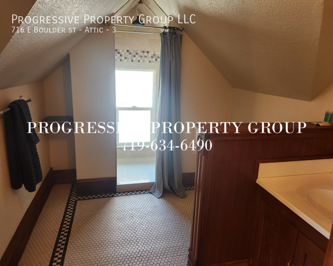 716 E Boulder St in Colorado Springs, CO - Building Photo - Building Photo