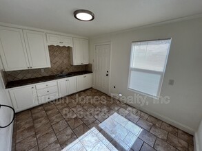 2509 1st Pl in Lubbock, TX - Building Photo - Building Photo