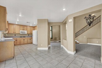 10672 Blue Nile Ct in Las Vegas, NV - Foto de edificio - Building Photo