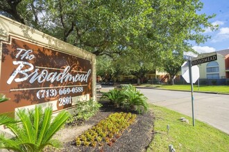 2801 Broadmead, Unit 1006 in Houston, TX - Building Photo - Building Photo