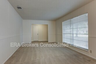 641 Richfield Dr in San Antonio, TX - Building Photo - Building Photo