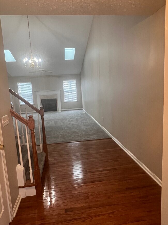 36447 N Reserve Cir in Avon, OH - Building Photo - Building Photo