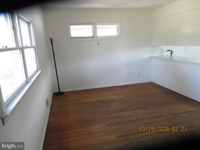 2472 YDV-HAM SQUARE Rd in Hamilton Township, NJ - Building Photo - Building Photo