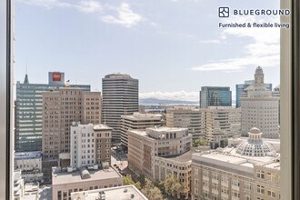 447 17th St in Oakland, CA - Foto de edificio - Building Photo