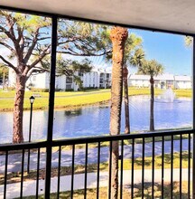 1015 Green Pine Blvd in West Palm Beach, FL - Building Photo - Building Photo