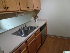 2121 Hokendauqua Ave in Northampton, PA - Foto de edificio - Building Photo