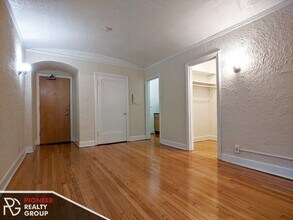 535 W Arlington Pl, Unit #536-215 in Chicago, IL - Building Photo - Building Photo
