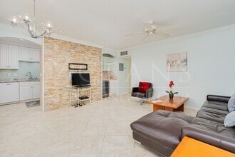 3013 N Halifax Ave in Daytona Beach, FL - Building Photo - Building Photo
