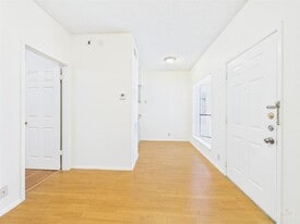 2604 Salado St in Austin, TX - Building Photo