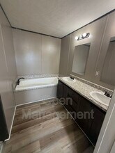 4950 W Farm Rd 156 in Springfield, MO - Building Photo - Building Photo