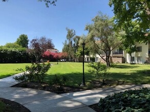 1750 Halford Ave in Santa Clara, CA - Building Photo - Building Photo