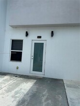 6400 SW 139th Avenue Rd in Miami, FL - Building Photo - Building Photo