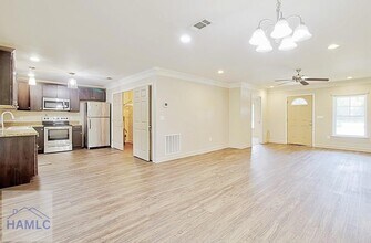 5781 E Oglethorpe Hwy, Unit 2 in Midway, GA - Building Photo - Building Photo