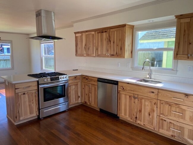 3704 Soule St in Eureka, CA - Building Photo - Building Photo