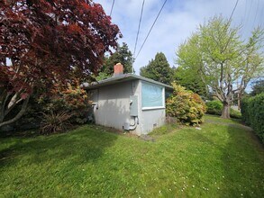 1921 Harris St in Eureka, CA - Building Photo - Building Photo