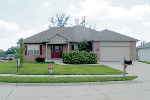 208 Jackal Dr in Columbia, MO - Building Photo