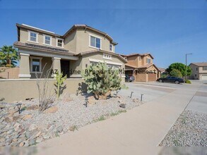 15686 W McKinley St in Goodyear, AZ - Building Photo - Building Photo