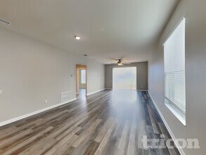 5010 98th Ave E in Parrish, FL - Building Photo - Building Photo