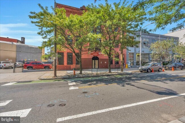 1406-10 Fairmount Ave in Philadelphia, PA - Building Photo - Building Photo