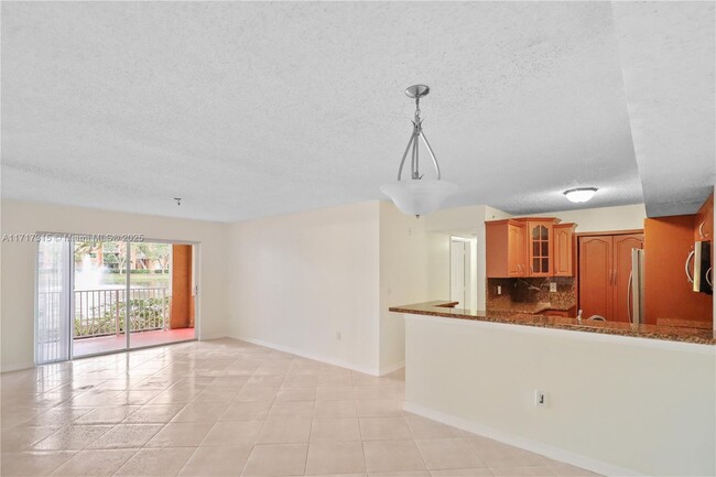 3844 Lyons Rd in Coconut Creek, FL - Building Photo - Building Photo