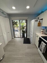 131 Manchineel Ct in Royal Palm Beach, FL - Building Photo - Building Photo