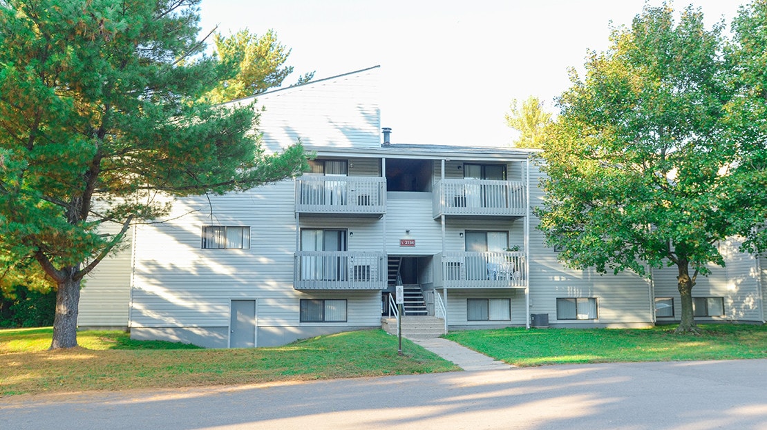 Country Meadow Apartments in Kalamazoo, MI - Foto de edificio