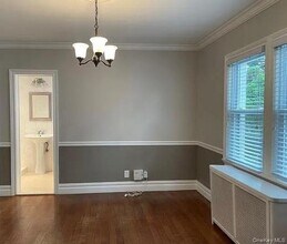 39 Prescott St in Garden City, NY - Building Photo - Building Photo