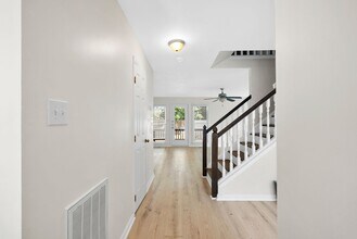 6108 New Market Way in Raleigh, NC - Foto de edificio - Building Photo