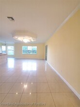 4904 Sturgeon Dr in Sebring, FL - Foto de edificio - Building Photo