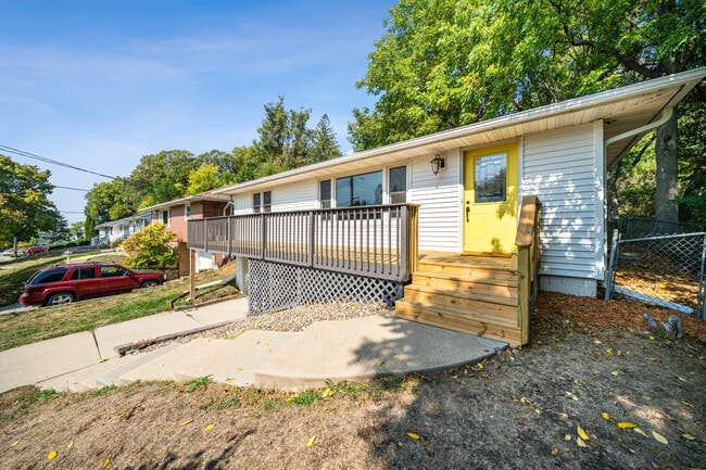 1527 15th St NE in Rochester, MN - Building Photo - Building Photo