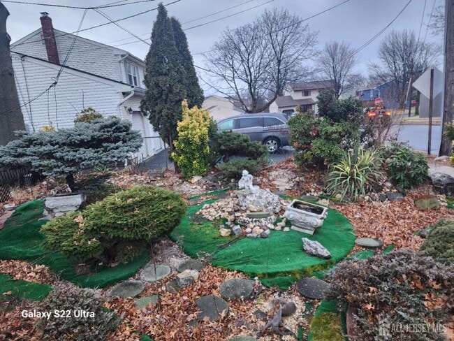 25 Wilshire Rd in Edison, NJ - Building Photo - Building Photo