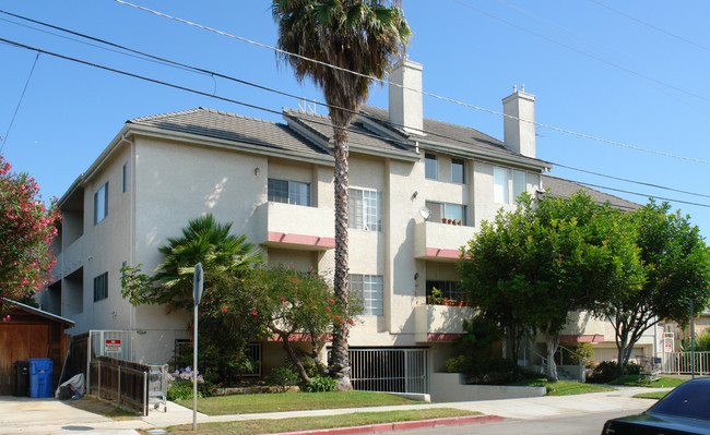 10749 Francis Pl in Los Angeles, CA - Building Photo - Building Photo