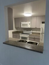 12622 Kenwood Ln in Ft. Myers, FL - Building Photo - Building Photo