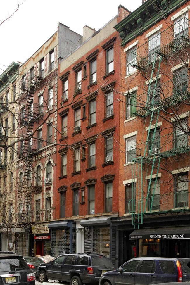 109 Thompson St in New York, NY - Building Photo - Building Photo