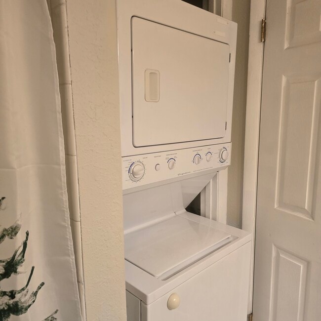 5709 Lyons View Pike