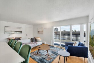 1550 W 11th Ave in Vancouver, BC - Building Photo - Building Photo