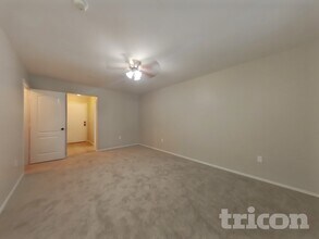 2355 E Huntington Dr in Phoenix, AZ - Building Photo - Building Photo