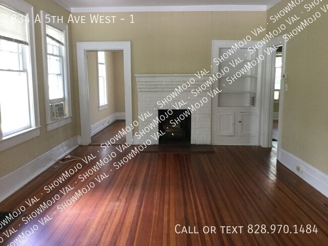 834 5th Ave W in Hendersonville, NC - Building Photo - Building Photo