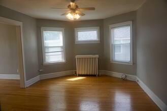 421 Hannah Avenue, Unit Apt #2 in Forest Park, IL - Building Photo - Building Photo
