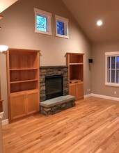 1434 NW John Fremont St in Bend, OR - Building Photo - Building Photo