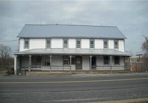 10425 Old 22 in Kutztown, PA - Building Photo