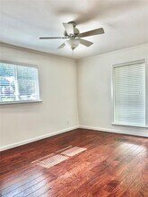 1702 Royal Hill Dr in Austin, TX - Building Photo - Building Photo