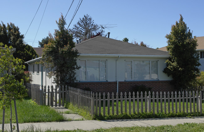 5114-5116 Prather Ave in Richmond, CA - Building Photo - Building Photo