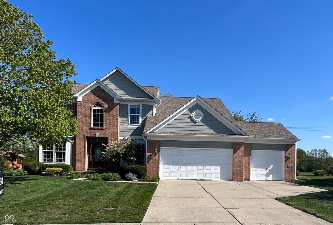 14131 Stallion Ct in Westfield, IN - Foto de edificio